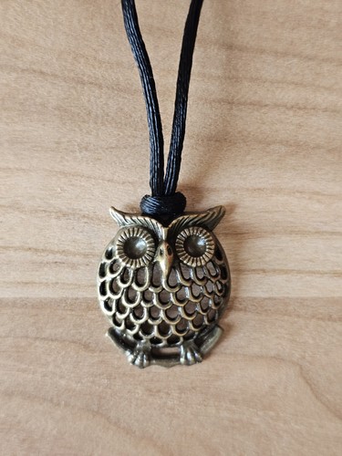 Collana unisex con ciondolo
