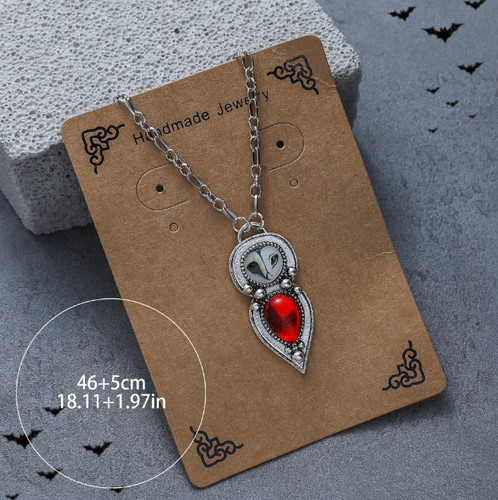 Collana con pendente boemo